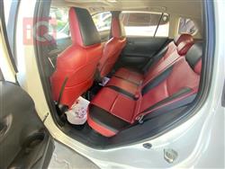 تۆیۆتا کۆرۆلا کرۆس